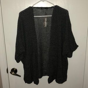 ✨NWT BooHoo cardigan/shaw - Size M/L